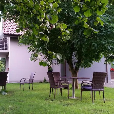 Проживание в семье Rezerwat85 *