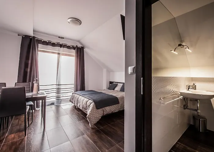 Kwatera prywatna Rezerwat85 *